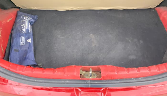 2016 Hyundai Eon MAGNA +, Petrol, Manual, 52,537 km, Boot Inside