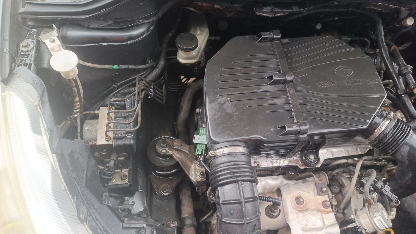 2014 Tata Zest XT PETROL, Petrol, Manual, 80,718 km, Engine View - Right