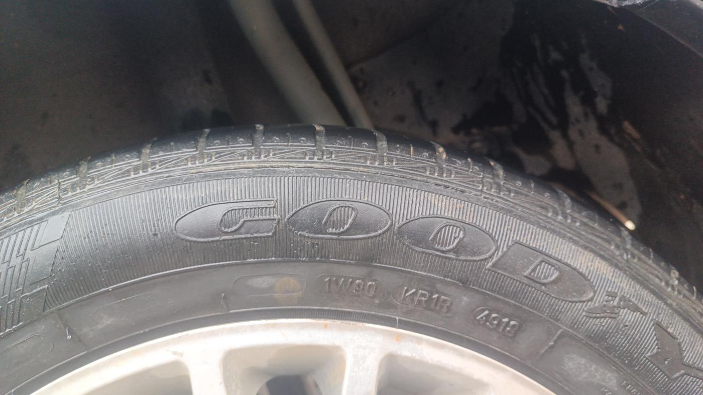 2014 Tata Zest XT PETROL, Petrol, Manual, 80,718 km, Left Rear Tyre Tread