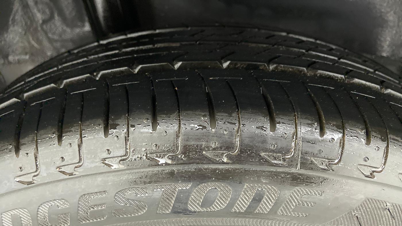 2022 Honda City VX CVT PETROL, Petrol, Automatic, 2,403 km, Right Rear Tyre Tread