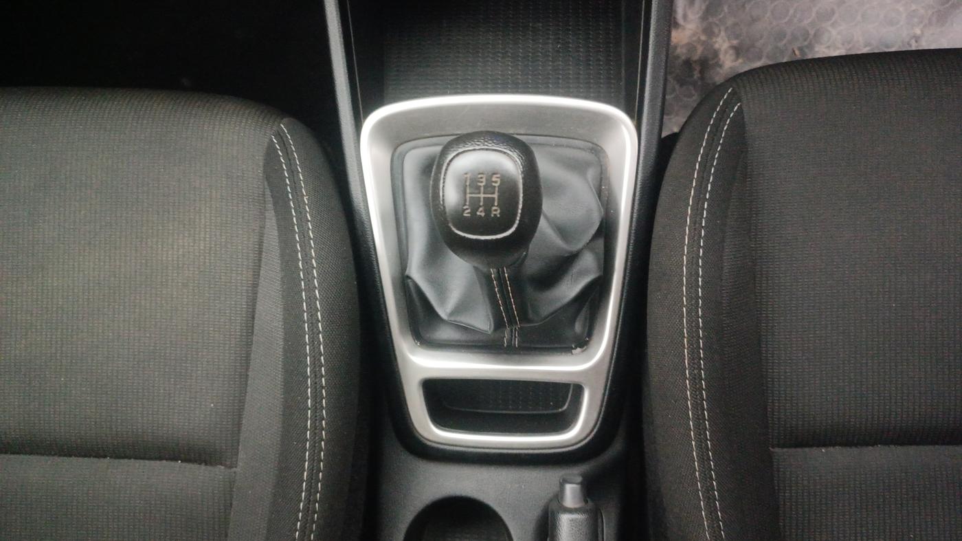 2021 Hyundai VENUE S 1.2, Petrol, Manual, 50,490 km, Gear Lever