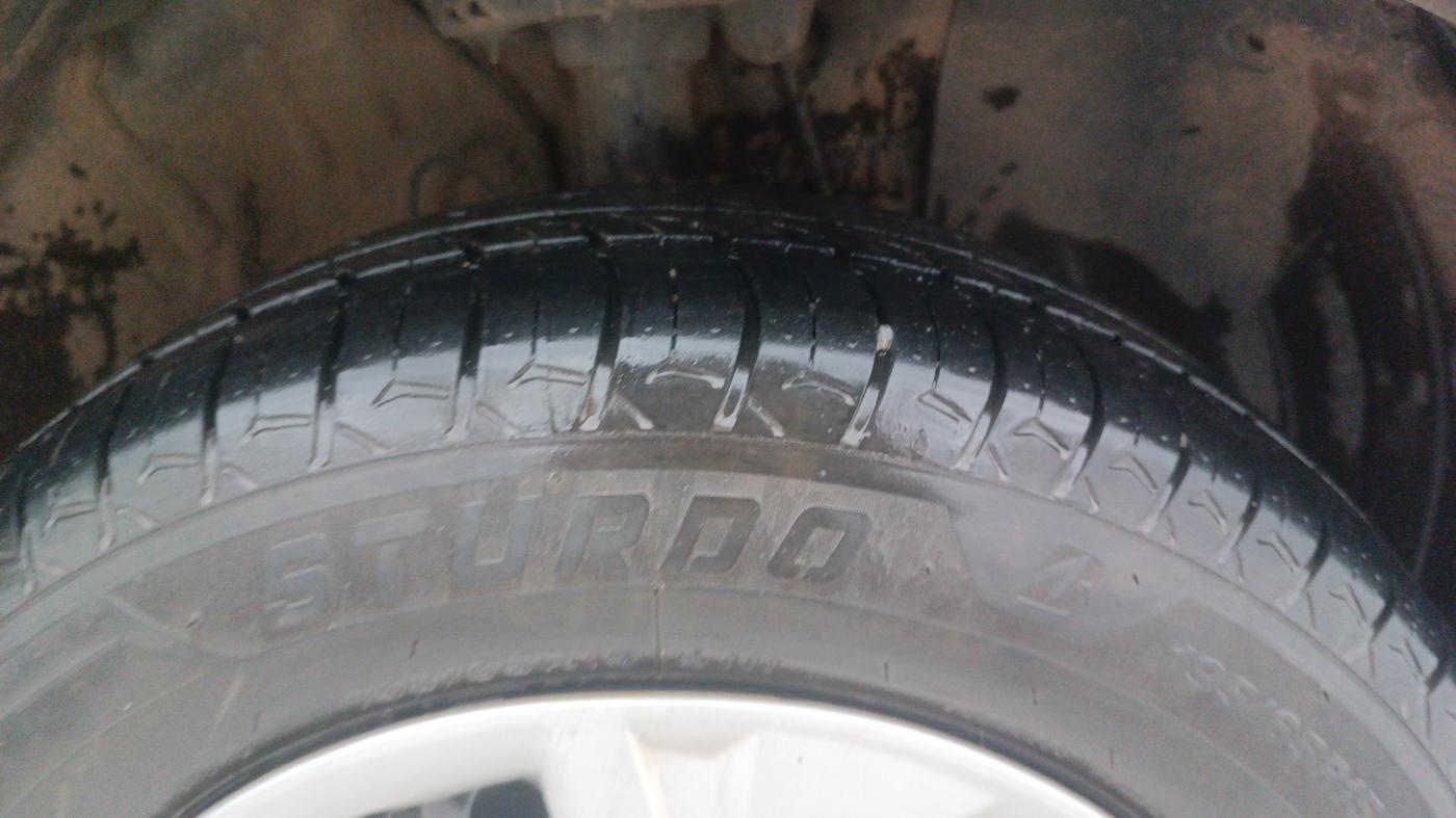 2021 Hyundai VENUE S 1.2, Petrol, Manual, 50,490 km, Right Front Tyre Tread