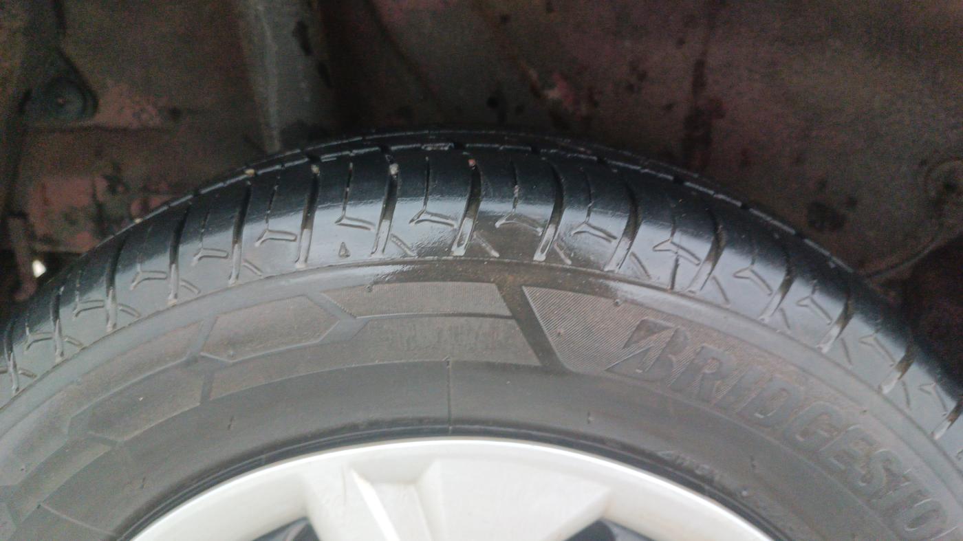 2021 Hyundai VENUE S 1.2, Petrol, Manual, 50,490 km, Right Rear Tyre Tread