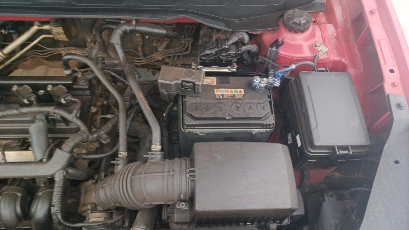 2021 Hyundai VENUE S 1.2, Petrol, Manual, 50,490 km, Engine View - Left
