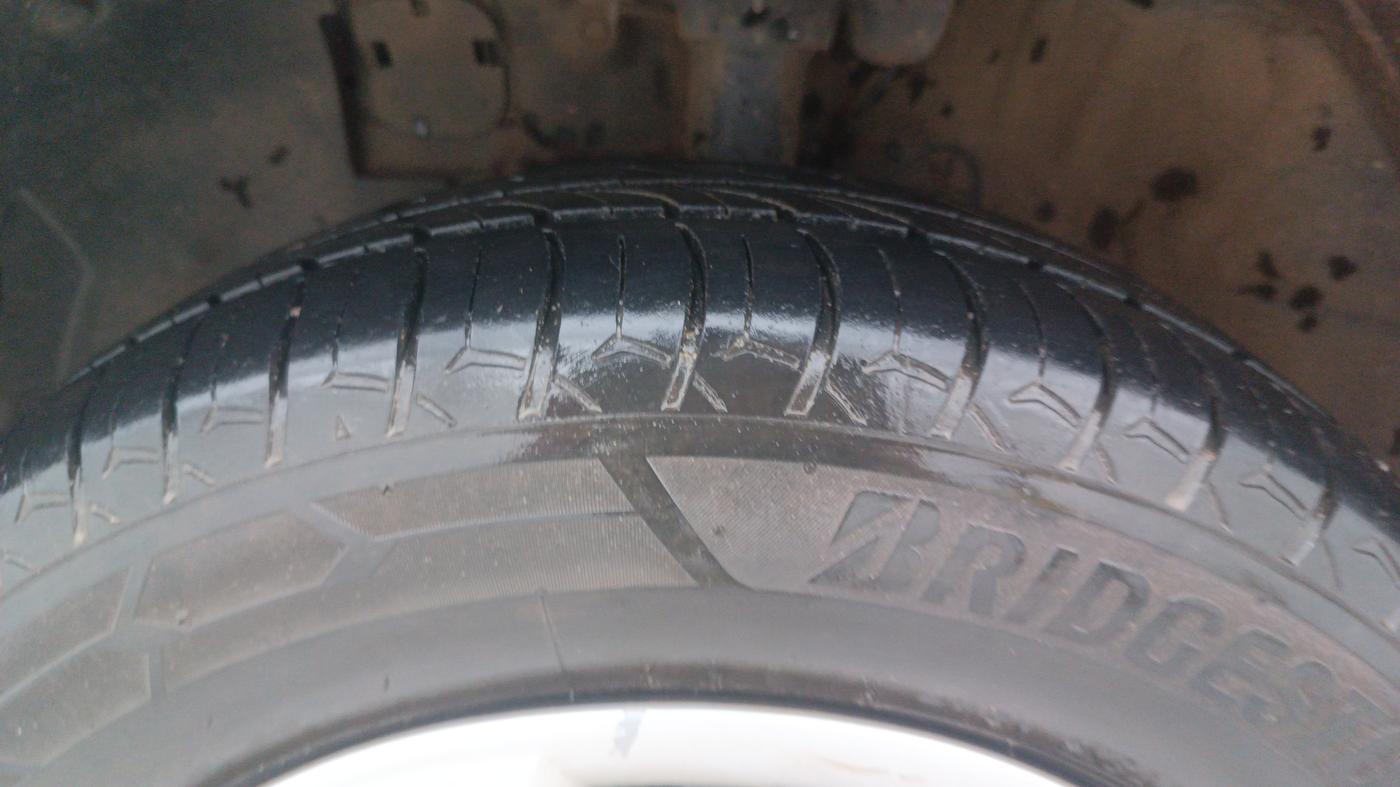 2021 Hyundai VENUE S 1.2, Petrol, Manual, 50,490 km, Left Front Tyre Tread