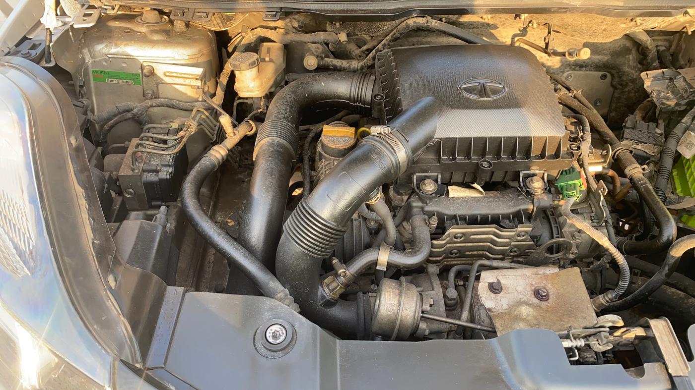 2019 Tata NEXON XM PETROL, Petrol, Manual, 1,11,783 km, Engine View - Right