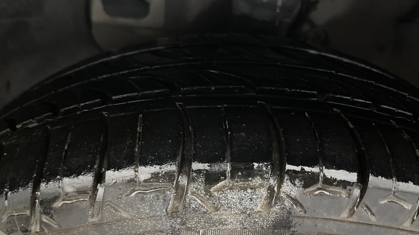2016 Hyundai Elite i20 ASTA 1.2 (O), Petrol, Manual, 55,432 km, Left Front Tyre Tread
