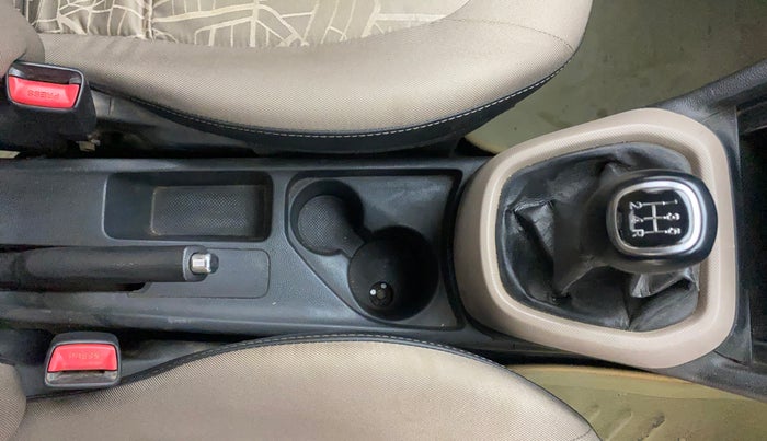 2014 Hyundai Xcent S (O) 1.2, Petrol, Manual, 89,348 km, Gear Lever