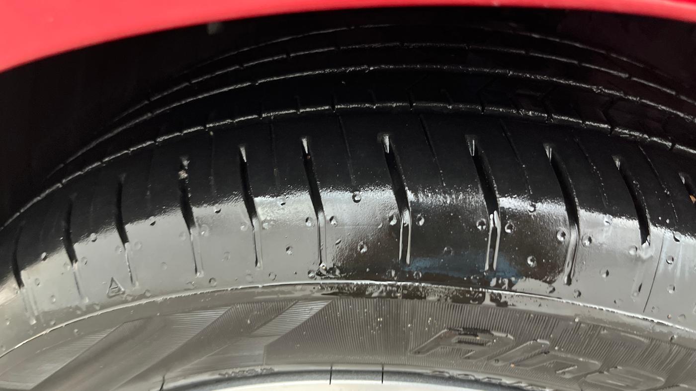 2025 Hyundai Verna SX 1.5 Turbo Petrol MT, Petrol, Manual, 4,922 km, Left Front Tyre Tread