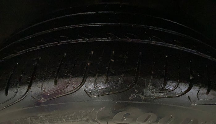 2022 Tata ALTROZ XZ PLUS PETROL DARK EDITION, Petrol, Manual, 49,986 km, Right Rear Tyre Tread