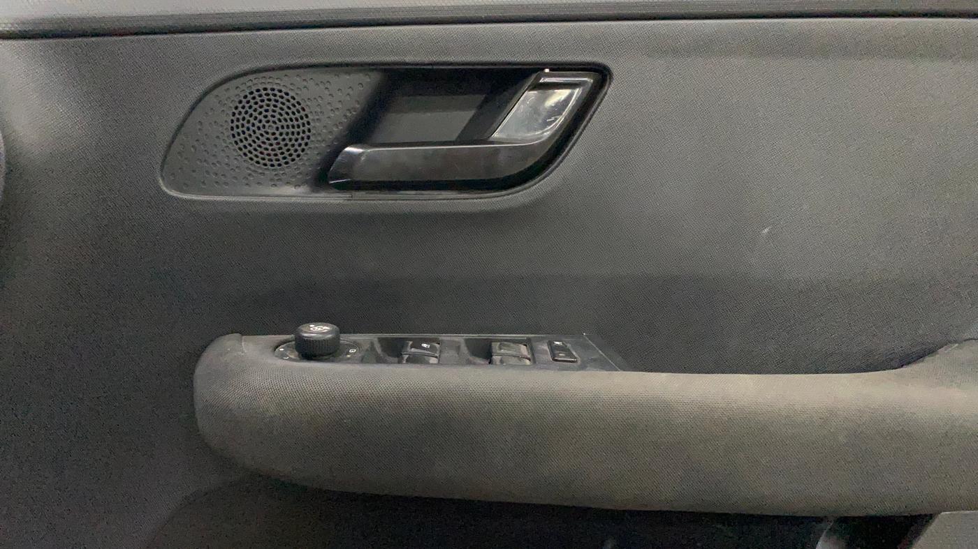 2022 Tata ALTROZ XZ PLUS PETROL DARK EDITION, Petrol, Manual, 49,999 km, Driver Side Door Panels Control