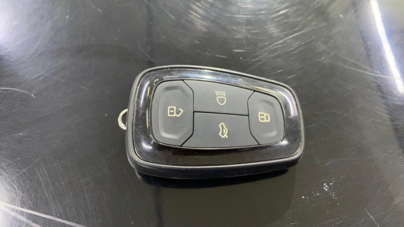 2022 Tata ALTROZ XZ PLUS PETROL DARK EDITION, Petrol, Manual, 49,999 km, Key Close Up