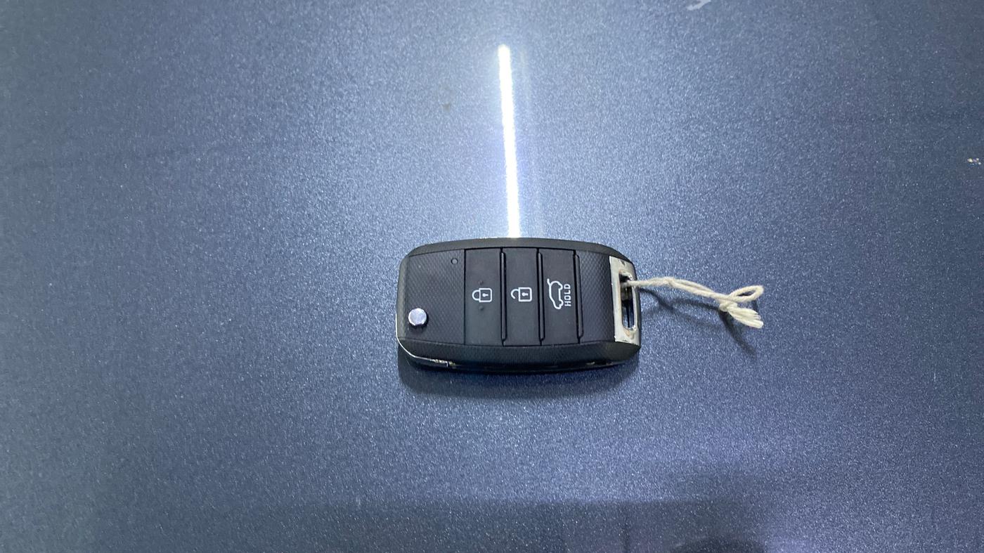 2023 KIA CARENS PRESTIGE 1.5 DIESEL 7 STR, Diesel, Manual, 77,338 km, Key Close Up