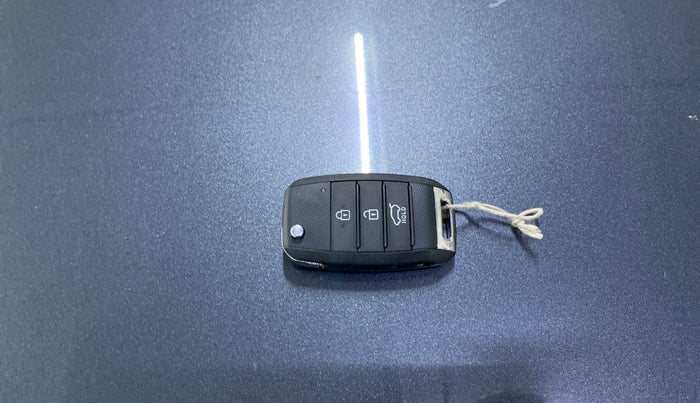 2023 KIA CARENS PRESTIGE 1.5 DIESEL 7 STR, Diesel, Manual, 77,338 km, Key Close Up