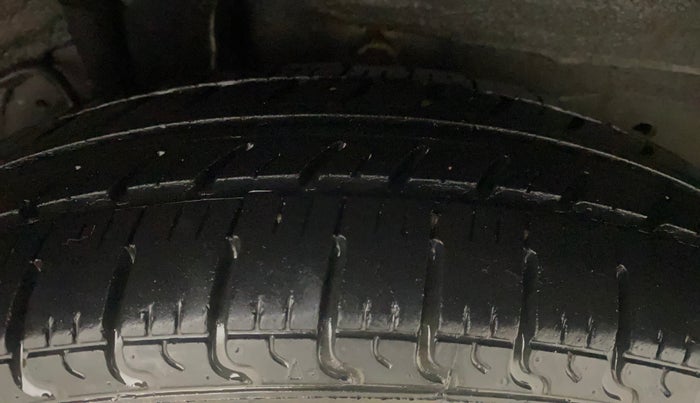 2014 Hyundai i10 MAGNA 1.1, Petrol, Manual, 50,067 km, Left Rear Tyre Tread