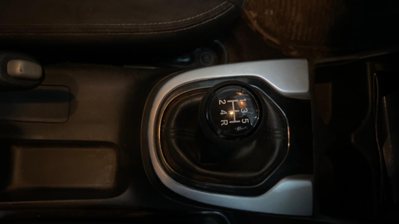 2019 Honda WR-V 1.2L I-VTEC VX MT, Petrol, Manual, 59,293 km, Gear Lever