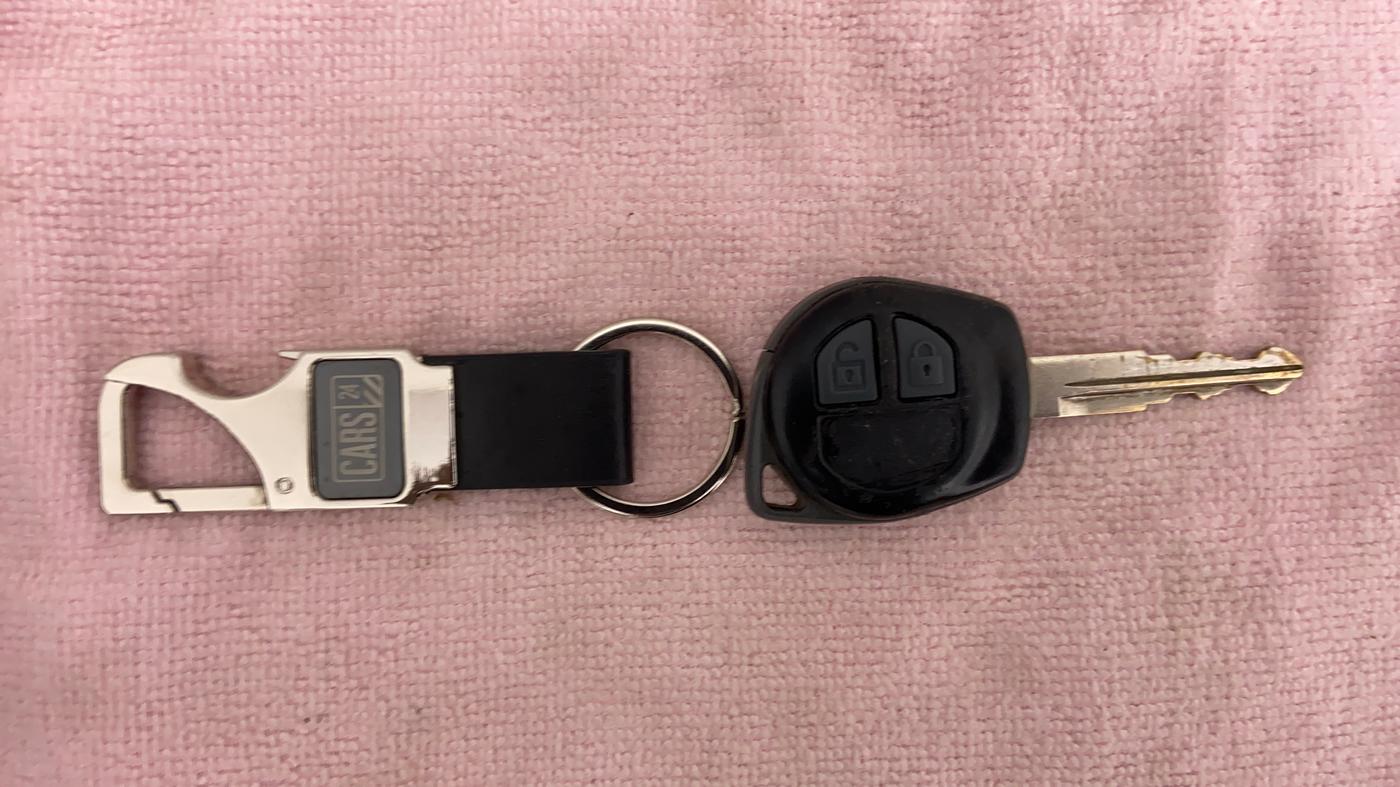 2012 Maruti Swift VXI D, Petrol, Manual, 41,172 km, Key Close Up