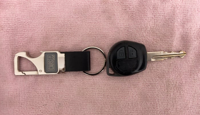 2012 Maruti Swift VXI D, Petrol, Manual, 41,172 km, Key Close Up