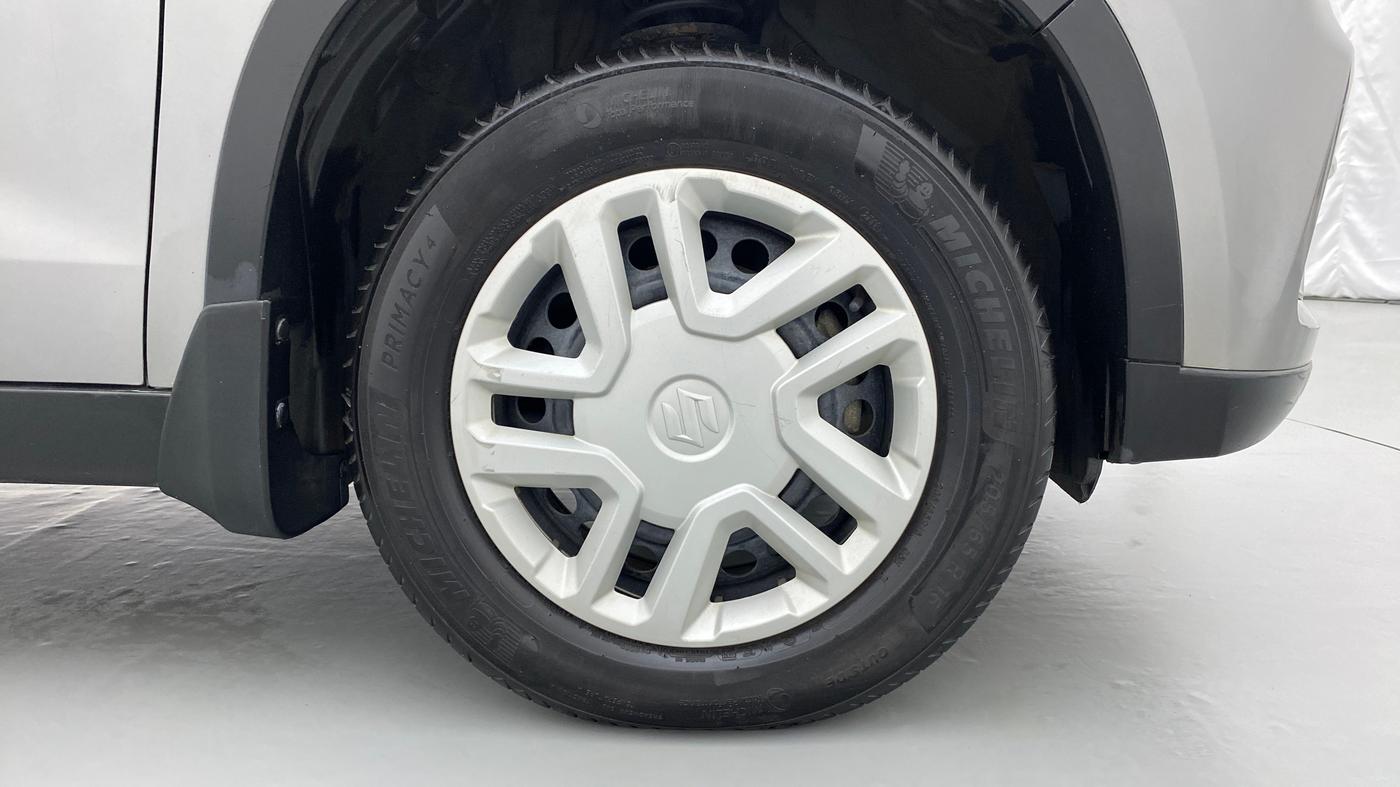 2017 Maruti Vitara Brezza VDI OPT, Diesel, Manual, 94,349 km, Right Front Wheel
