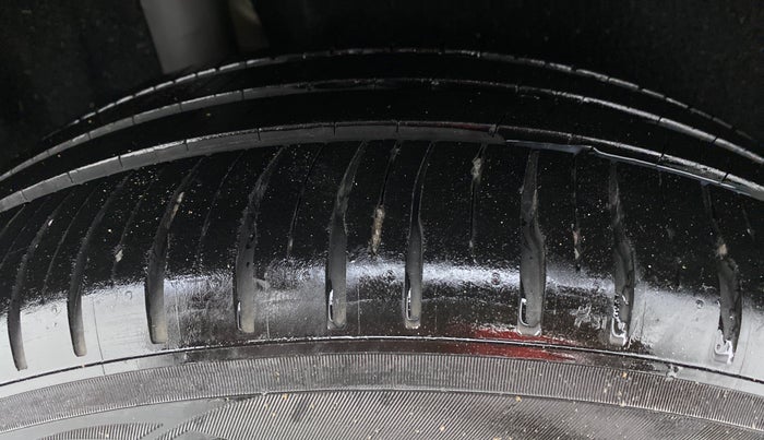 2017 Maruti Vitara Brezza VDI OPT, Diesel, Manual, 94,349 km, Right Rear Tyre Tread