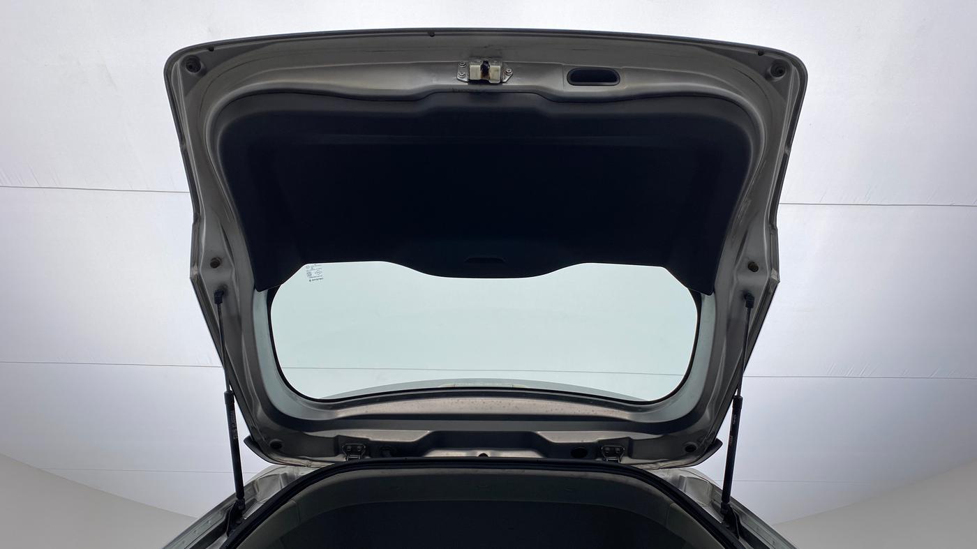2017 Maruti Vitara Brezza VDI OPT, Diesel, Manual, 94,349 km, Boot Door Open