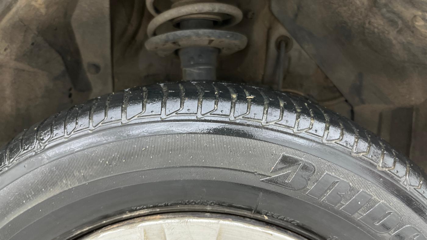 2022 Toyota URBAN CRUISER HIGH GRADE MT, Petrol, Manual, 1,02,663 km, Right Front Tyre Tread