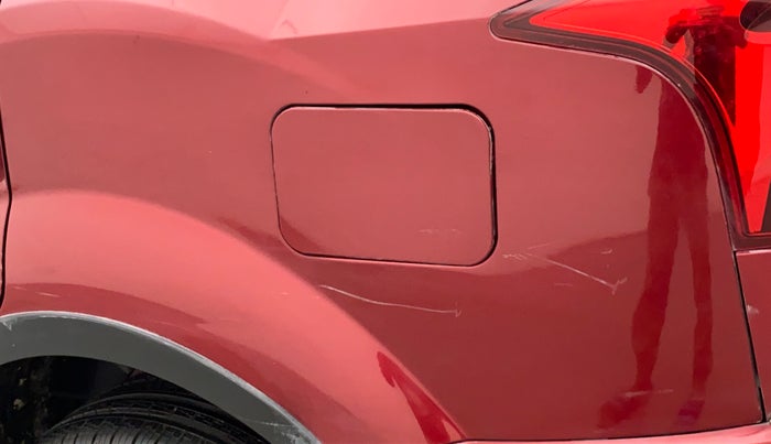 2019 Mahindra XUV500 W11 (O) AT, Diesel, Automatic, 81,564 km, Left quarter panel - Minor scratches