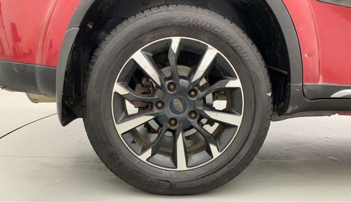 2019 Mahindra XUV500 W11 (O) AT, Diesel, Automatic, 81,564 km, Right Rear Wheel