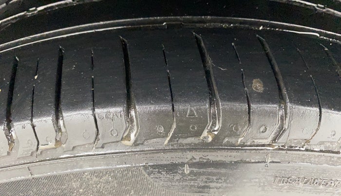 2019 Tata NEXON XZA PLUS PETROL DUAL TONE, Petrol, Automatic, 1,08,618 km, Left Rear Tyre Tread