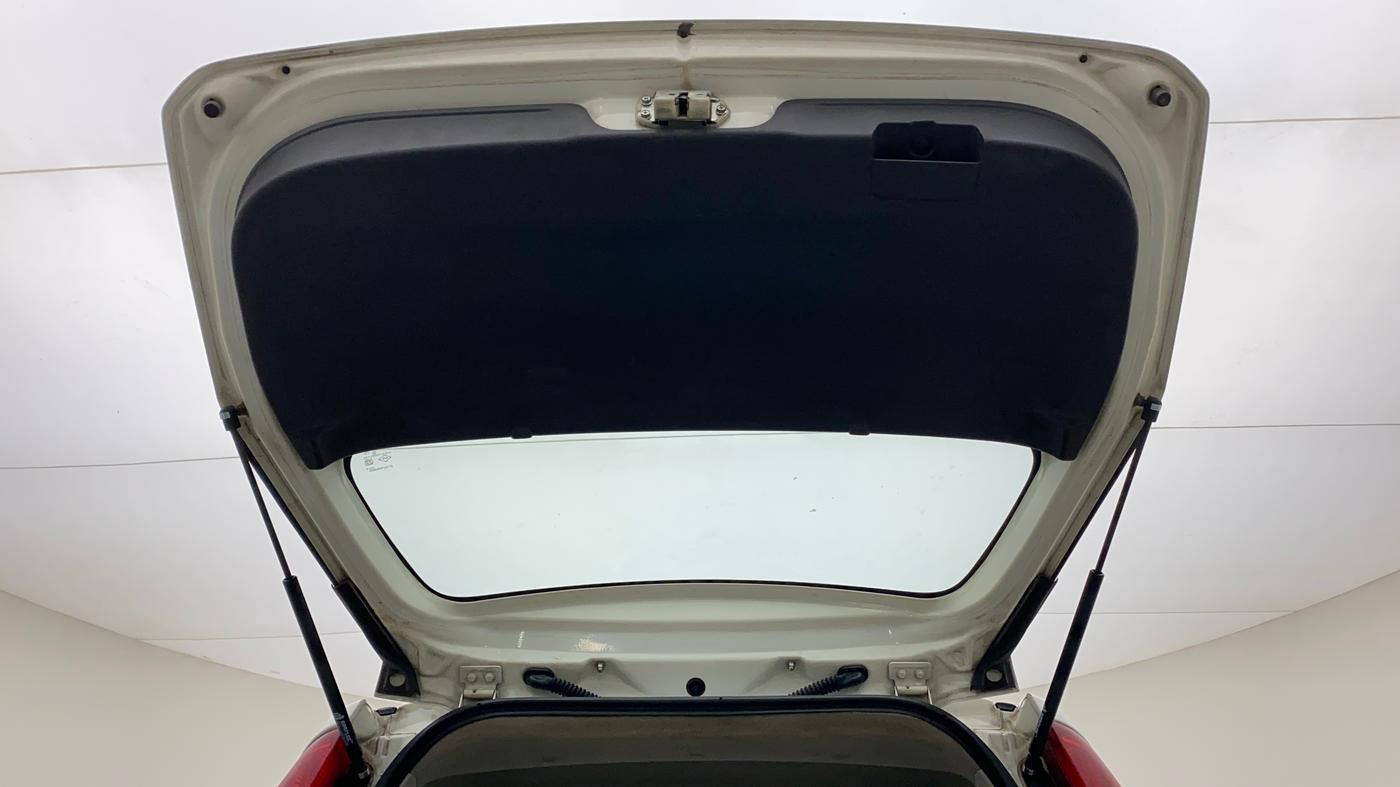 2010 Maruti Ritz LXI, Petrol, Manual, 86,709 km, Boot Door Open