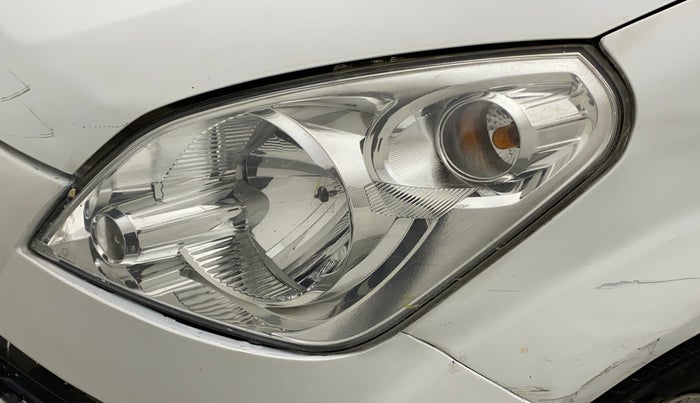2010 Maruti Ritz LXI, Petrol, Manual, 86,709 km, Left headlight - Minor scratches