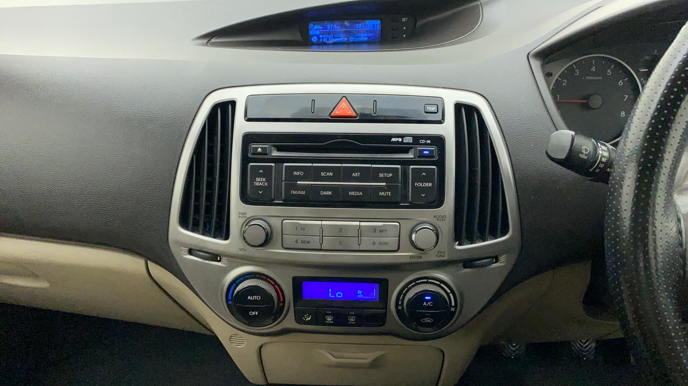 2014 Hyundai i20 MAGNA 1.2, Petrol, Manual, 58,110 km, Air Conditioner