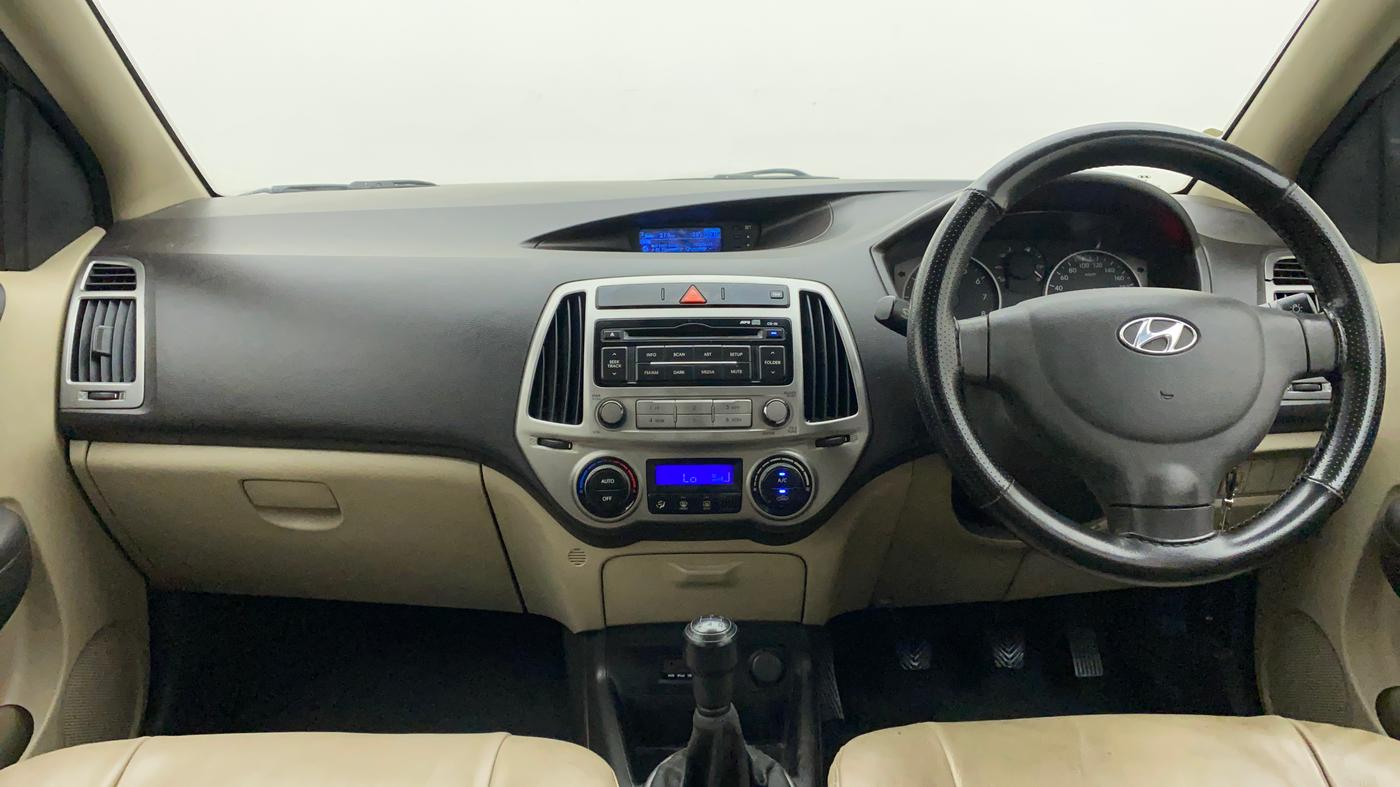 2014 Hyundai i20 MAGNA 1.2, Petrol, Manual, 58,110 km, Dashboard