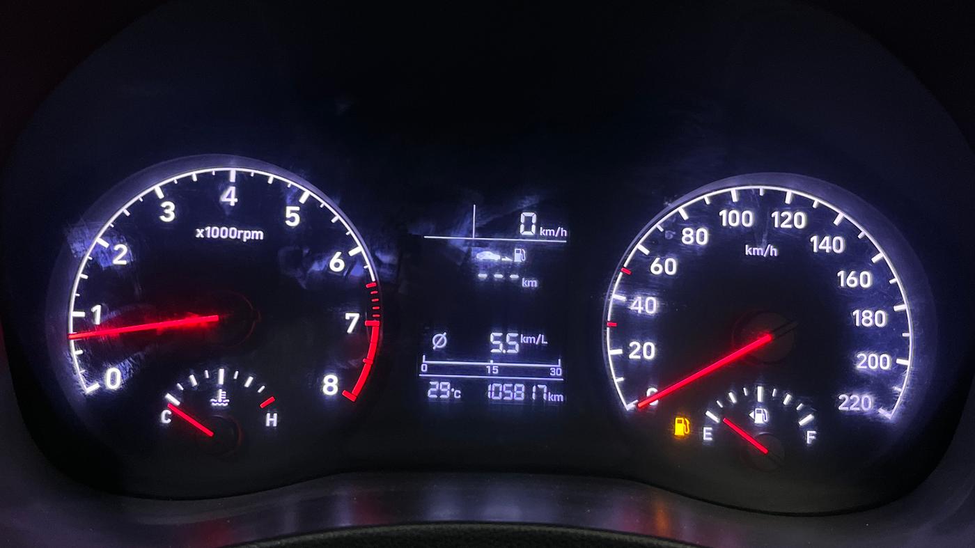 2017 Hyundai Verna 1.6 VTVT SX, Petrol, Manual, 1,05,795 km, Odometer Image
