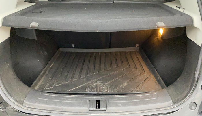 2023 MG ASTOR SAVVY 1.3 TURBO AT S RED, Petrol, Automatic, 16,039 km, Boot Inside