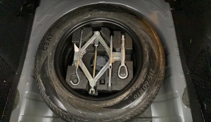 2023 MG ASTOR SAVVY 1.3 TURBO AT S RED, Petrol, Automatic, 16,039 km, Spare Tyre