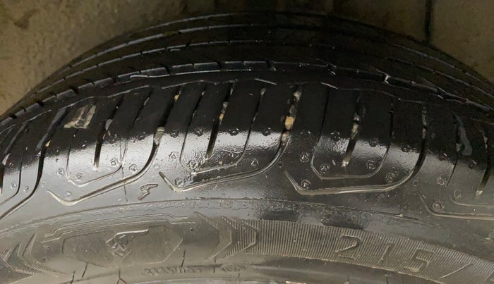 2023 MG ASTOR SAVVY 1.3 TURBO AT S RED, Petrol, Automatic, 16,039 km, Left Rear Tyre Tread