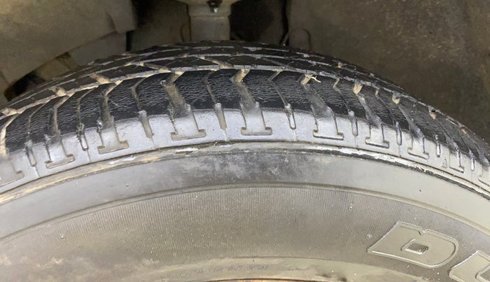 2014 Renault Duster RXL PETROL, Petrol, Manual, 41,936 km, Left Front Tyre Tread