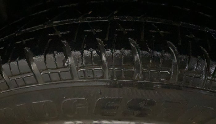 2017 Maruti Swift VXI, Petrol, Manual, 50,881 km, Left Rear Tyre Tread