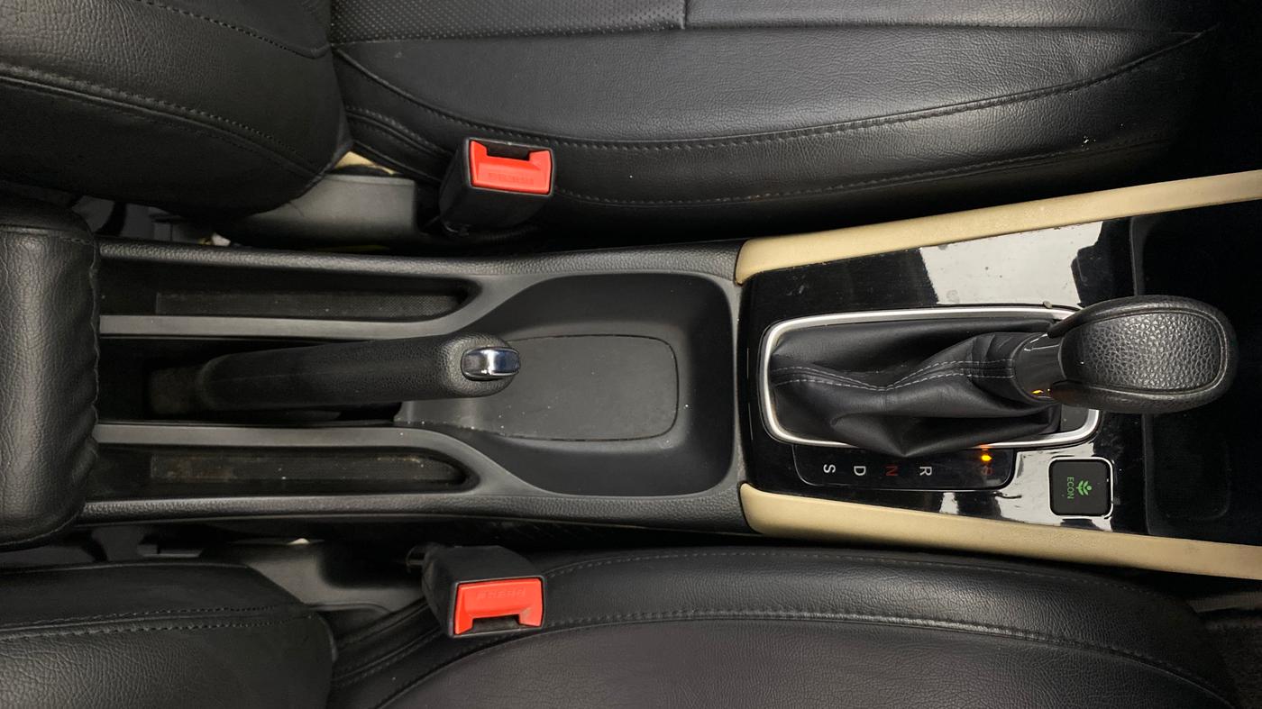 2023 Honda City 1.5L I-VTE V CVT, Petrol, Automatic, 38,561 km, Gear Lever