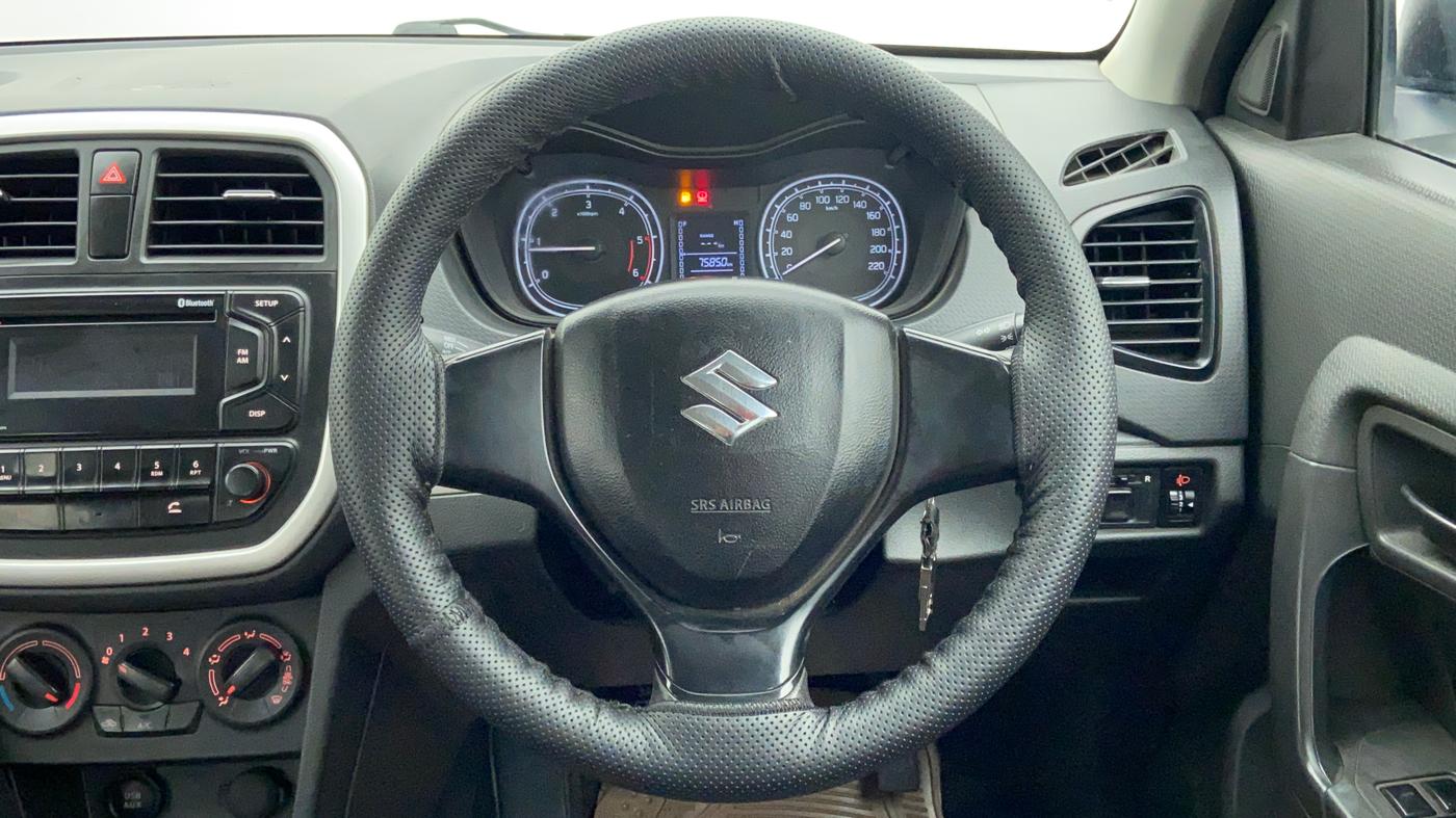 2018 Maruti Vitara Brezza LDI OPT, Diesel, Manual, 75,838 km, Steering Wheel Close Up