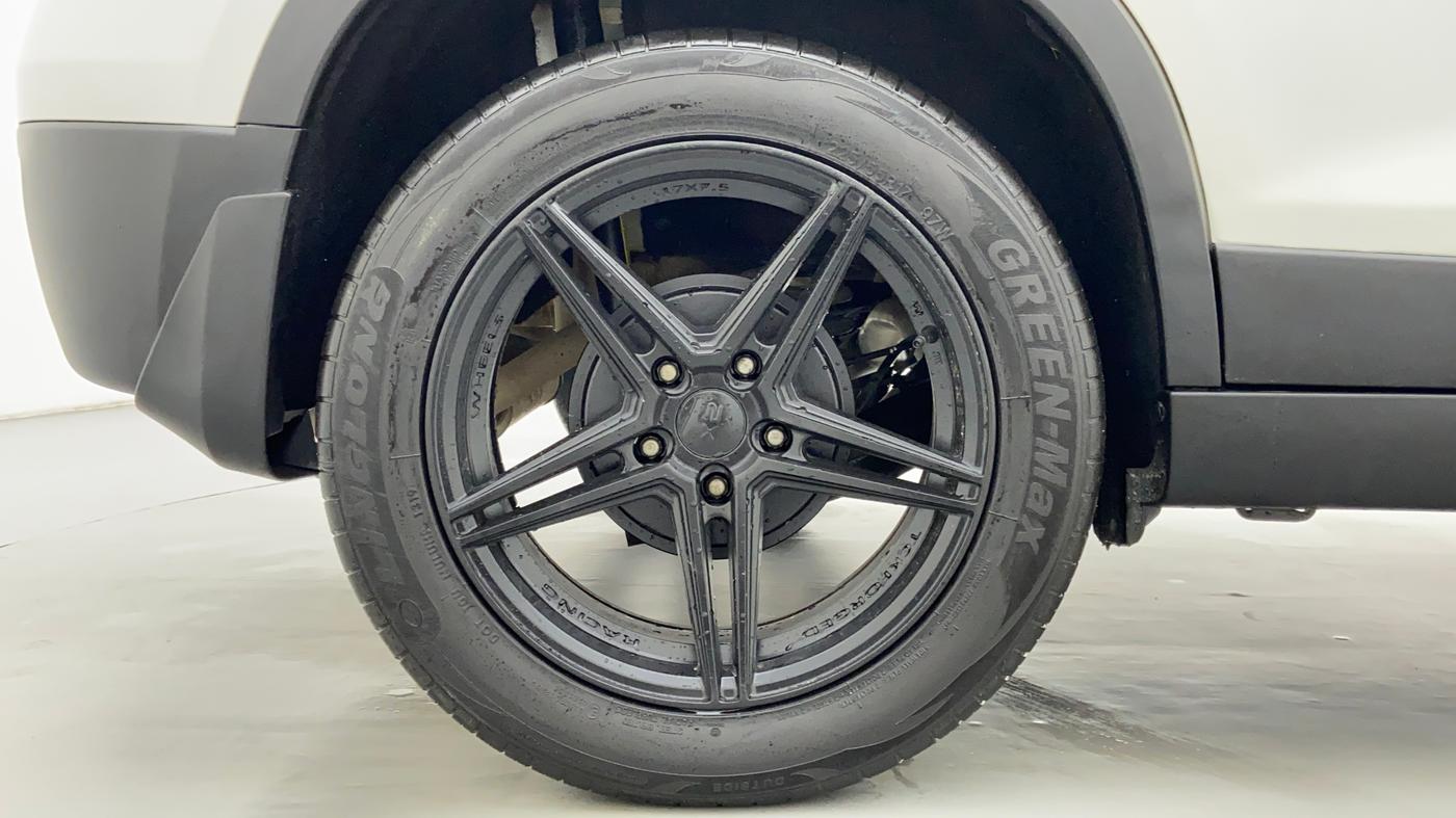 2018 Maruti Vitara Brezza LDI OPT, Diesel, Manual, 75,838 km, Right Rear Wheel