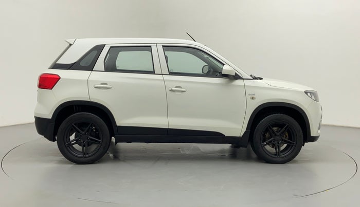 2018 Maruti Vitara Brezza LDI OPT, Diesel, Manual, 75,838 km, Right Side