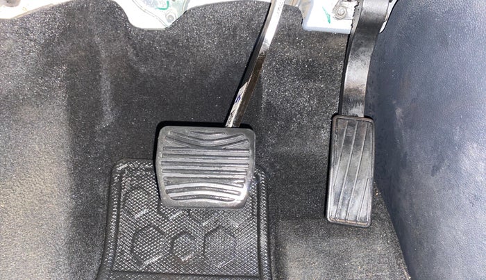 2022 Mahindra SCORPIO-N Z8 L DIESEL AT 4WD 7 STR, Diesel, Automatic, 19,987 km, Pedals