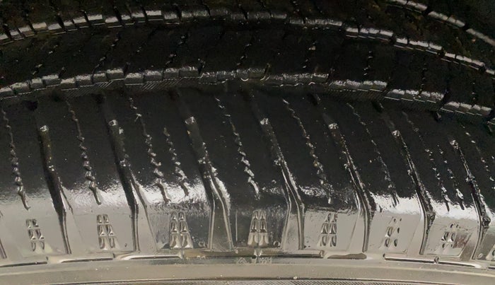 2022 Mahindra SCORPIO-N Z8 L DIESEL AT 4WD 7 STR, Diesel, Automatic, 19,987 km, Right Rear Tyre Tread