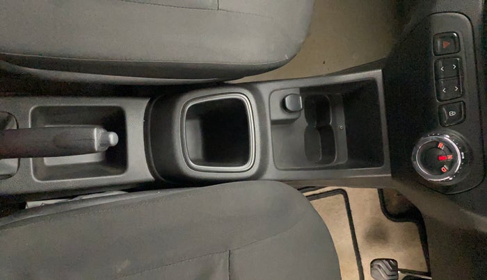 2017 Renault Kwid RXT 1.0 AMT (O), Petrol, Automatic, 33,232 km, Gear Lever