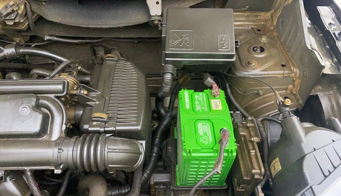 2017 Renault Kwid RXT 1.0 AMT (O), Petrol, Automatic, 33,232 km, Engine View - Left