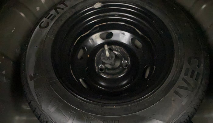 2017 Renault Kwid RXT 1.0 AMT (O), Petrol, Automatic, 33,232 km, Spare Tyre