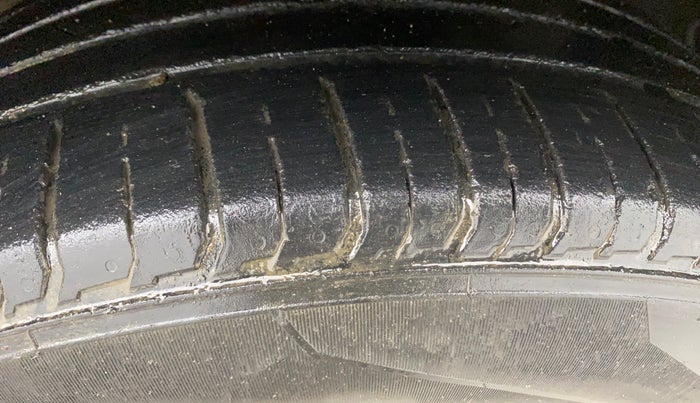 2021 Hyundai VENUE SX 1.0 TURBO, Petrol, Manual, 58,185 km, Right Front Tyre Tread