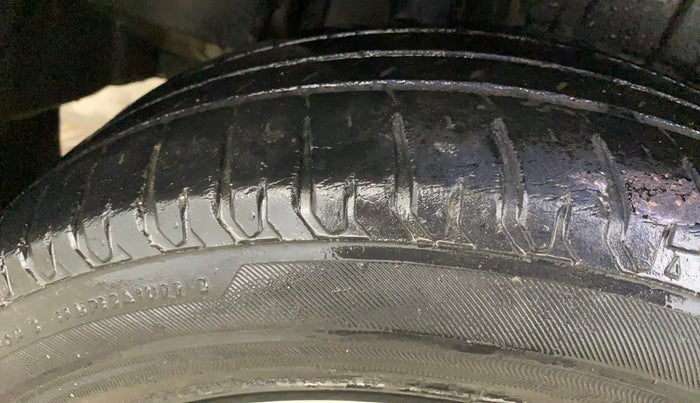 2018 Maruti Dzire ZXI PLUS AMT, Petrol, Automatic, 57,948 km, Right Rear Tyre Tread